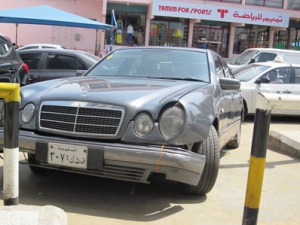 mobil orang arab